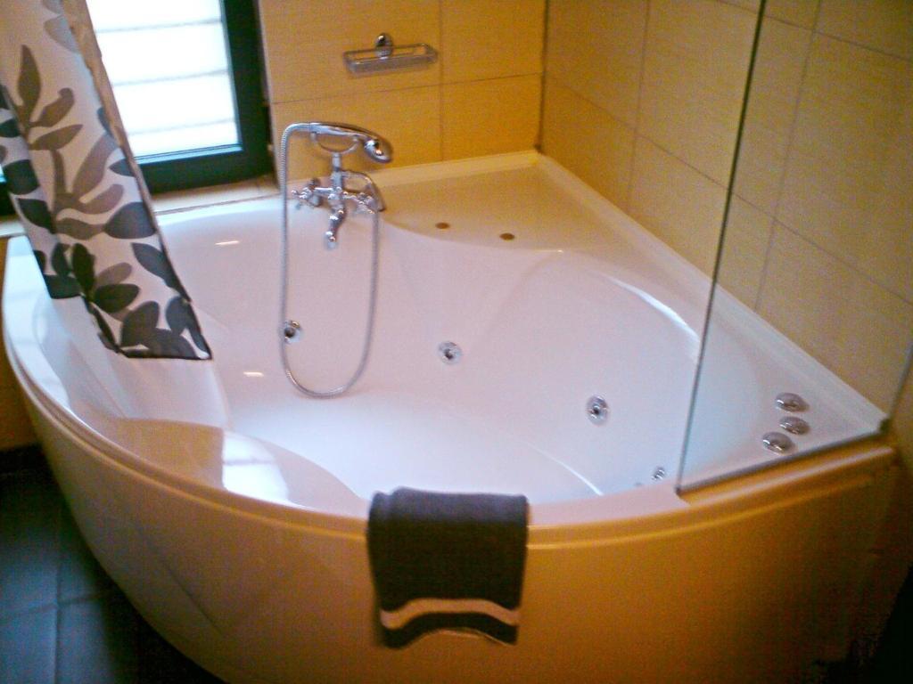 Kato Sinikia Trikalon Vathyskia Guesthouse חדר תמונה
