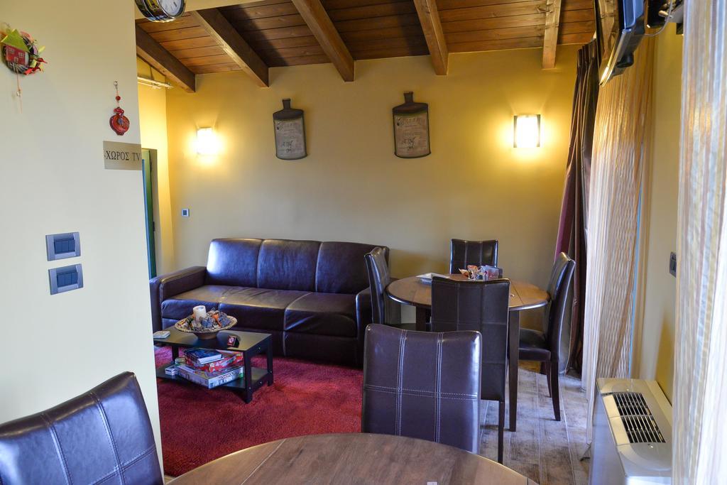 Kato Sinikia Trikalon Vathyskia Guesthouse מראה חיצוני תמונה