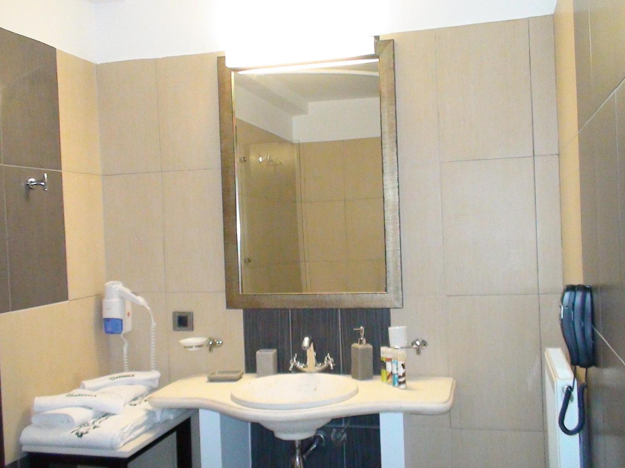 Kato Sinikia Trikalon Vathyskia Guesthouse מראה חיצוני תמונה